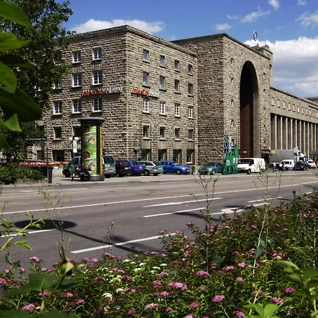 Intercityhotel Stuttgart-2